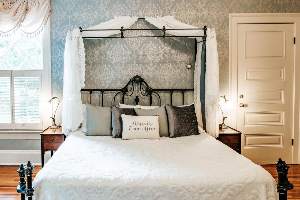 אופליקה Heritage House Bed & Breakfast - Boutique Adults-Only Inn מראה חיצוני תמונה